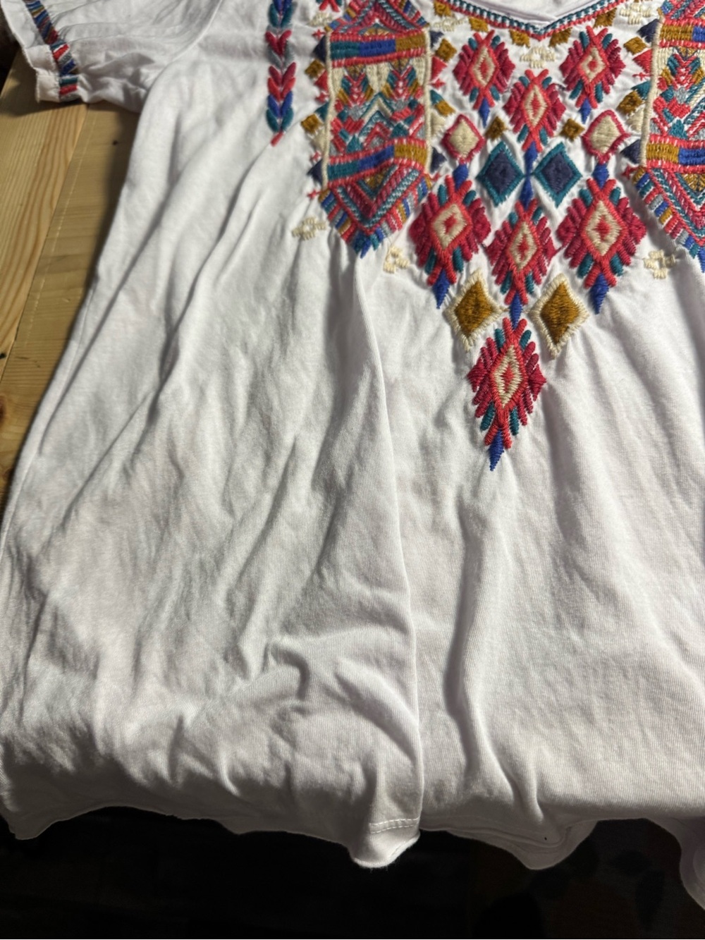 JOHNNY WAS Embroidered V-Neck White Women’s Top with Multicolor Aztec Stitching - Picture 11 of 11